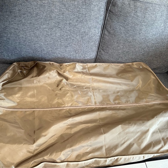 Burberry diamond quilted jacket - size small. Black - Picture 6 of 11